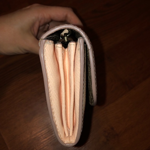 Peach Coach Snap Wallet Signature Tan Interior - Picture 2 of 8